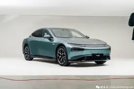 卷死Model 3！24.99万起，标配高阶驾驶辅助，小鹏P7i上市图片