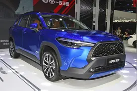 丰田卡罗拉锐放：入门先锋版最值，再有追求也只推荐中配图片