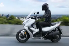 升仕 350D 详细配置来了，同级最强的存在！图片