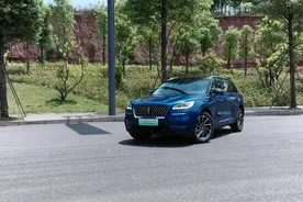 试驾冒险家PHEV，亏电动力及油耗表现出色图片
