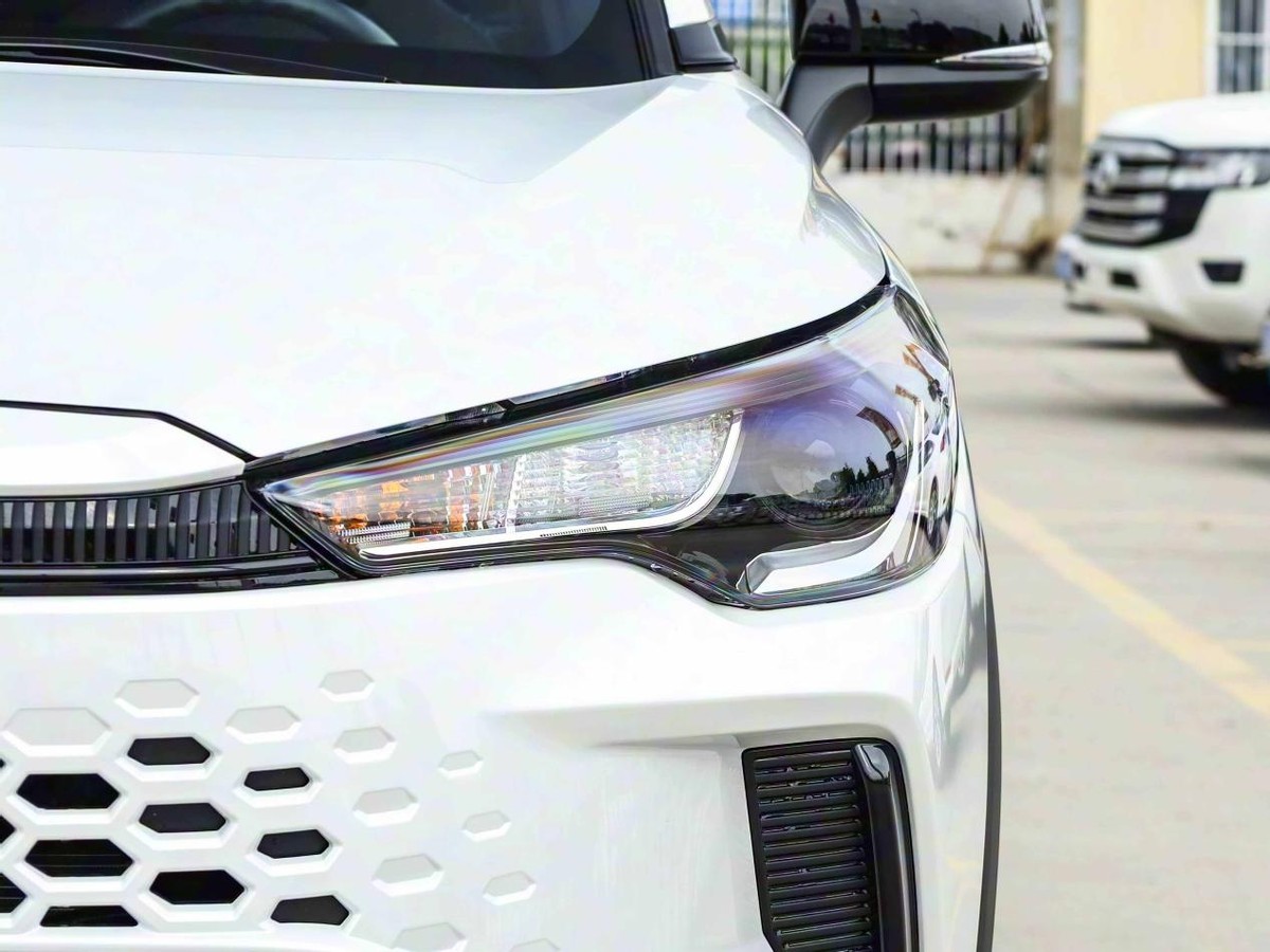 卡罗拉suv2026款型报价表_2026款卡罗拉锐放价格_卡罗拉锐放混动车型评测