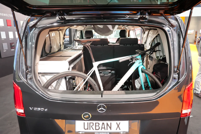 新款奔驰露营车发布！4座4卧设计，日常代步有面子周末还能郊游