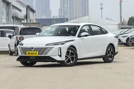 过年买车5~10万预算，这几款燃油车值得推荐，性价比超高图片