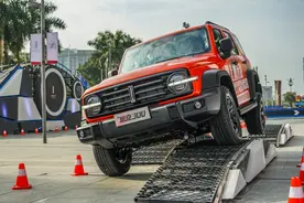 为什么越野爱好者一边倒，都选择坦克300，对比横评见分晓图片