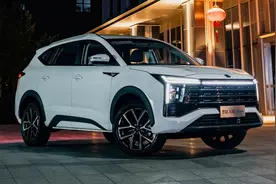 血盆大口的思皓X8 PLUS上市了，售价9.98-13.98万元图片