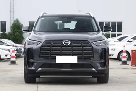 广汽传祺GS4 MAX：顶配卖12.58万，后排可变2米大床！图片