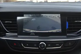 车辆出现倒车影像不显示时的原因分析与维修，车主可自行排查看看图片