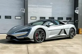 打破极速375km/h，零百加速2.3秒，试驾国产超跑仰望U9图片