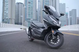 试驾本田Wing NSS350：老骑士才懂“大踏板”的好图片