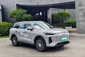 中级SUV首选 奇瑞风云T9图片