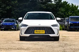 盘点5款适合普通人买的燃油B级车，空间大，动力强，同时也不丢面图片