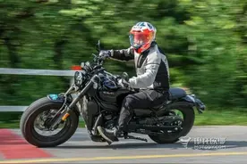 测评春风首款Bobber巡航车450CL-C，友商大降价后它还值得买吗？图片