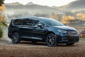 地表最速MPV——大捷龙·地狱猫！6.2L V8机增+8AT+四驱！图片