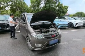 听喵哥句劝，买新车时旧车别置换给4S店，教你算笔账就清楚了图片