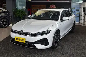 新车 | 1.5T动力/尺寸增加/全新造型，新一代大众速腾L到店图片