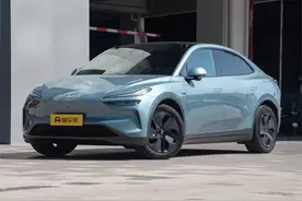 乐道L60 PK 特斯拉Model Y焕新版，尽管对比？好，那就比一比！图片