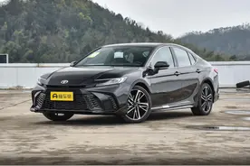 深度解析第九代丰田凯美瑞：三种外观，三种动力，值不值得购买？图片