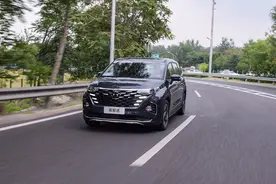 1.5T/2.0T+8AT 开着如丝般顺滑？试驾北京现代库斯途图片