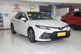21.98万配2.5L发动机+8AT，丰田凯美瑞豪华版能买吗？图片