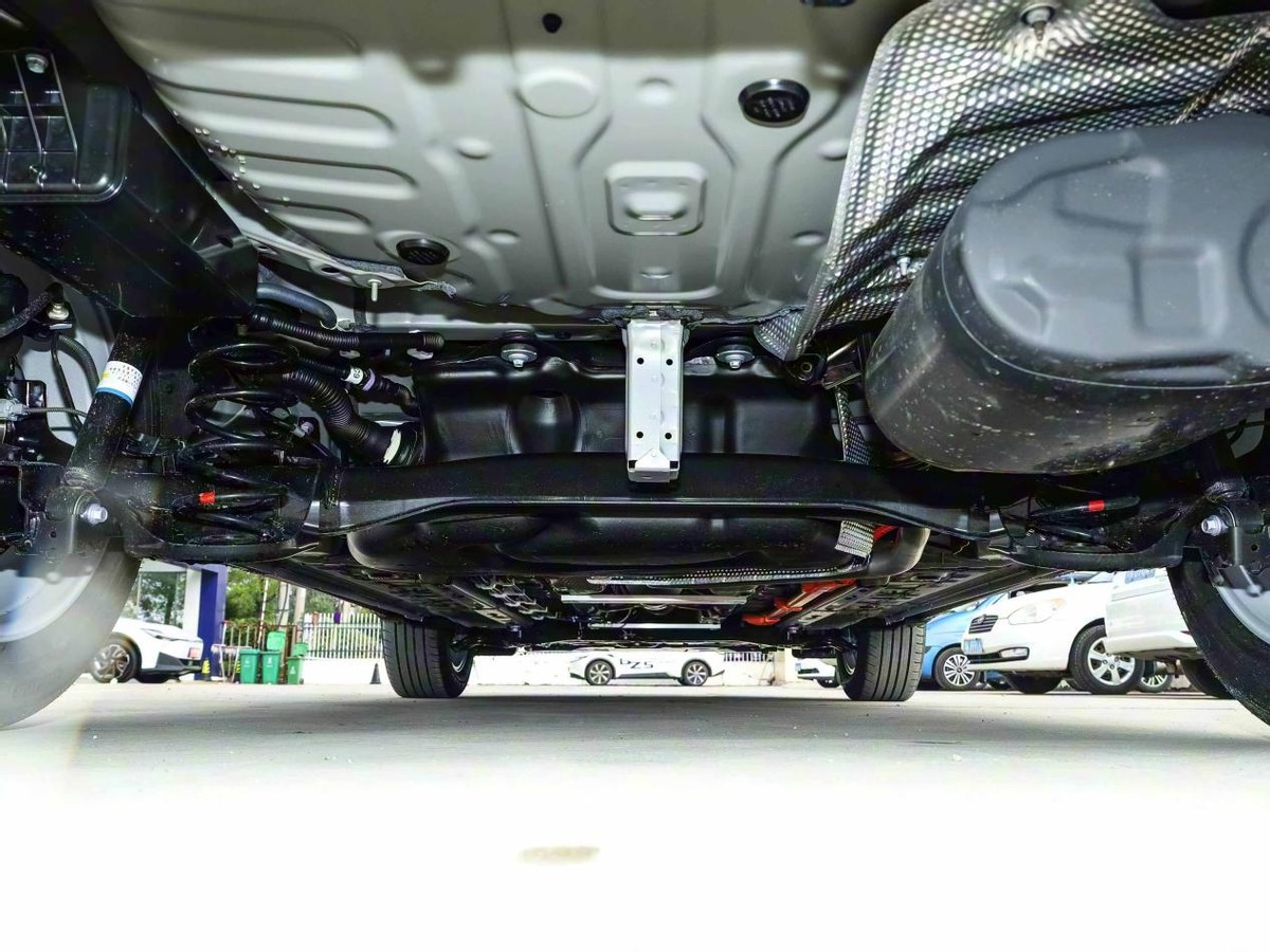 卡罗拉锐放混动车型评测_卡罗拉suv2026款型报价表_2026款卡罗拉锐放价格