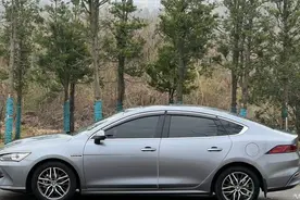 比亚迪秦plus dm-i，驾龄一个月，真实测评吐槽优缺点图片