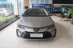 很省油很稳定的丰田三厢家轿，1.2T配CVT，实惠好车，实拍卡罗拉图片