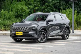 长安CS75 PLUS 2025款第四代新蓝鲸1.5T自动旗舰型车型大概怎么样？图片