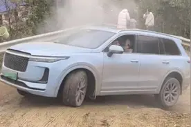 前有汉兰达，现有理想ONE，如何看待“成佛坡事件”？图片