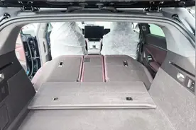 腾势Z9 GT新车型实车曝光，取消后排冰箱，价格或下探图片