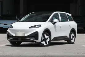 试驾极狐考拉S，紧凑型SUV，轴距超2米8，家用买它香不香？图片