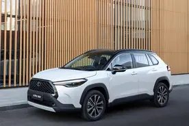 想买卡罗拉锐放，就选这两个配置，其他版本请尽量不要碰啊！图片