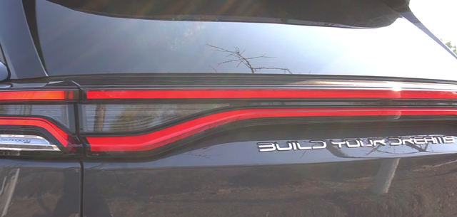 试驾一周比亚迪唐DM-p，家用代步动力过剩，不够豪华但绝对性能