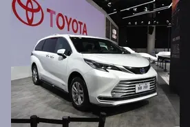 推荐尊贵版车型 丰田赛那SIENNA导购图片