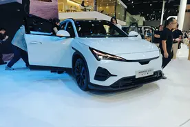 5C超充+630km续航！新款极狐阿尔法T5限时12.38万起图片