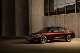 奔驰E：竞争太激烈！我先改个款再说？图片