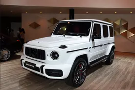 奔驰AMG级G63，车长4870mm，方盒子造型，大气奢华，还配V8引擎图片