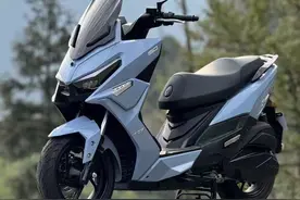 2025光阳Racing H150平踏板上市，13980元给各位大哥整高兴了图片