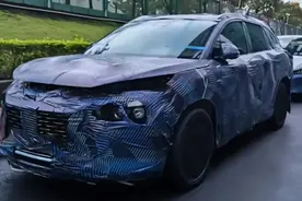 比亚迪全新大型旗舰SUV即将亮相，大六座SUV的价格估计要卷起来了图片