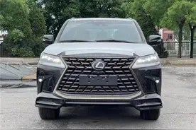 强劲动力任意驰骋，高清实拍雷克萨斯LX570图片