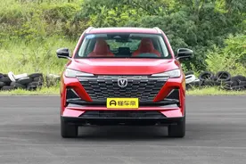 油耗5.9L/100km，零百加速8.37秒，全面解读长安第二代CS55PLUS图片