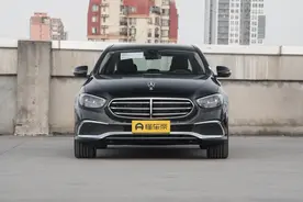 3月上市，解读奔驰E级 2023款 改款 E 300 L 尊贵型 运动轿车图片