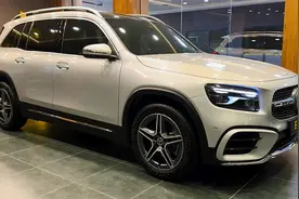 2025款梅赛德斯奔驰GLB 深度体验外观和内饰