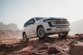 坦克500对比兰德酷路泽，谁更强？图片