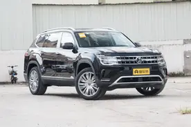 实拍途昂，涂装黑色，座椅布局2+3+2，2.0T+7DCT，油耗8.65L图片