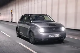 92号汽油首次突破9元，大家都该换电车了吗？图片