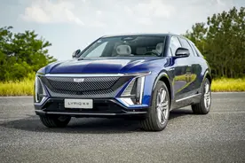 降价6万，全系33寸大屏+智能辅助驾驶，这款豪华SUV开过都说好图片