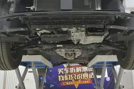 新款大众探岳底盘拆解，看看品质究竟如何？图片