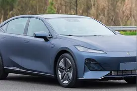 长安发布全新LOGO，完全不像讴歌，却看到了雅迪的影子？图片