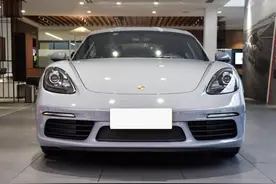 56.5万，保时捷超跑！敞篷/硬顶可选，奢华内饰，解析718图片