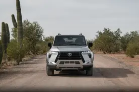 约合人民币47万，雷克萨斯GX新车型官图发布，2.4T混动+KDSS悬挂图片